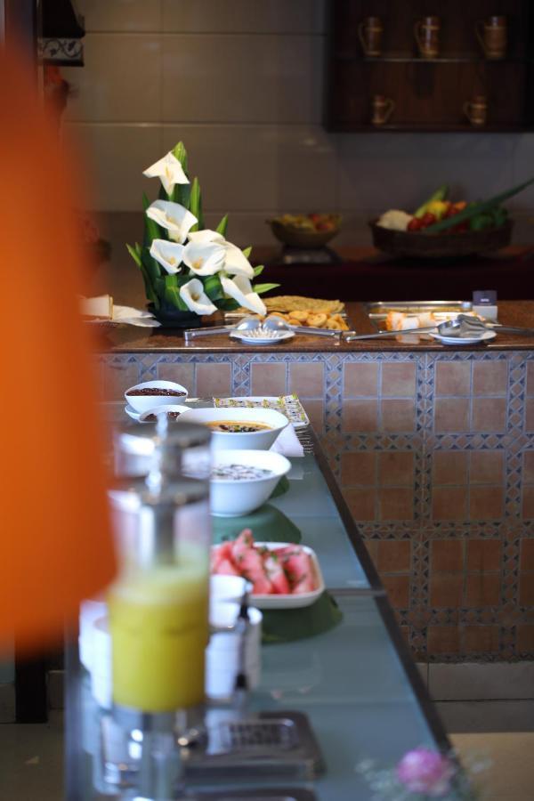 Issacs Residency Hotel Munnar Bagian luar foto