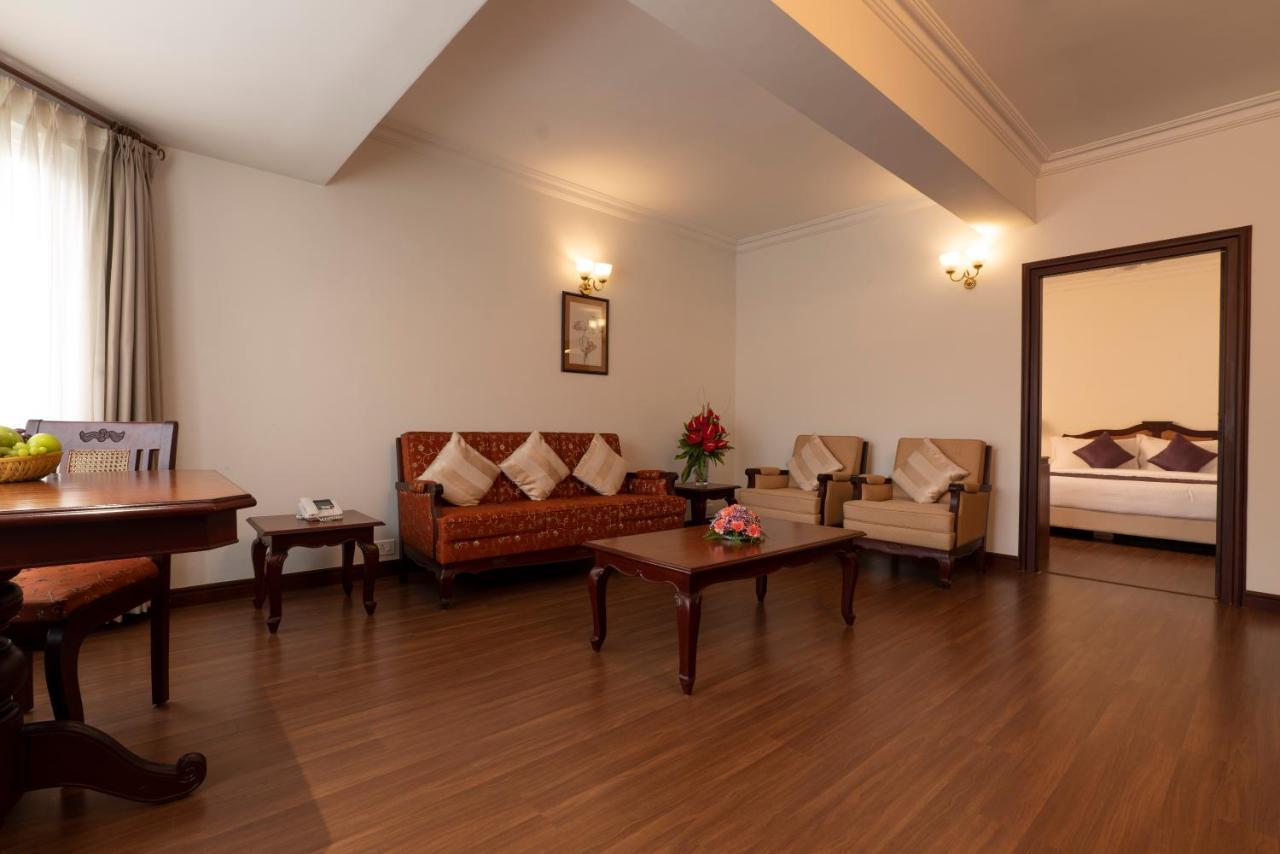 Issacs Residency Hotel Munnar Bagian luar foto