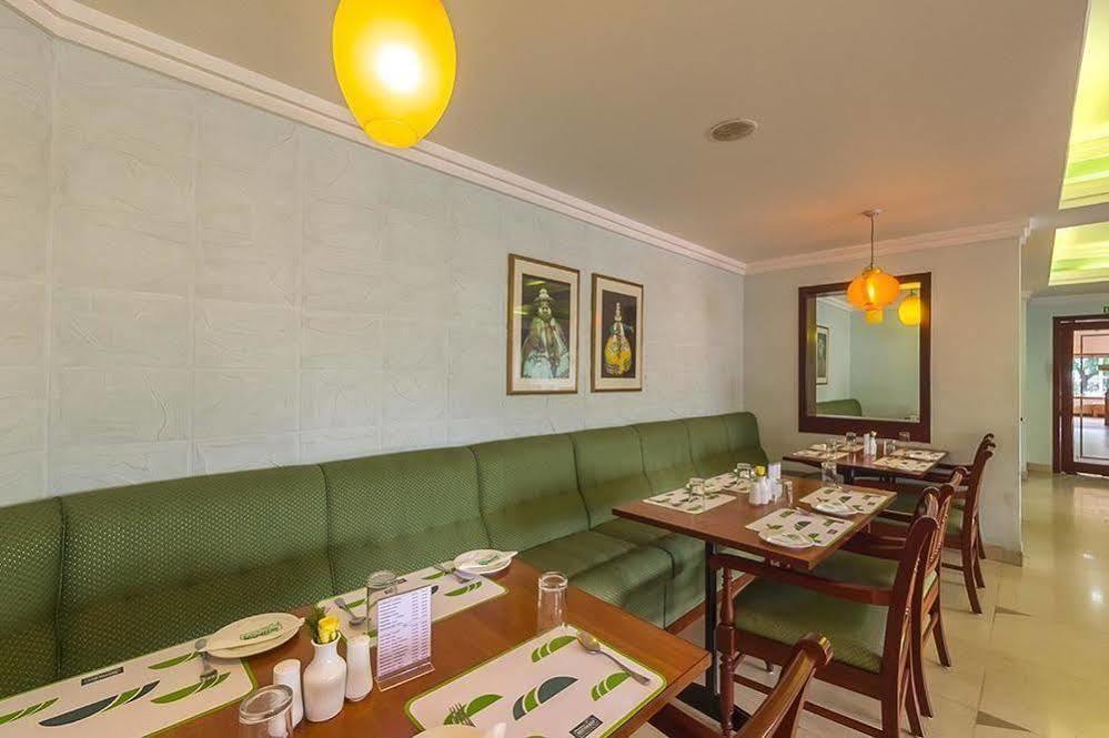 Issacs Residency Hotel Munnar Bagian luar foto