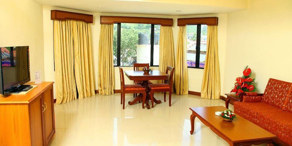 Issacs Residency Hotel Munnar Bagian luar foto