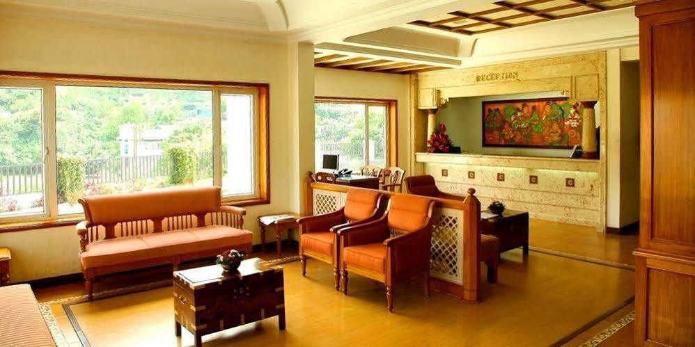 Issacs Residency Hotel Munnar Bagian luar foto